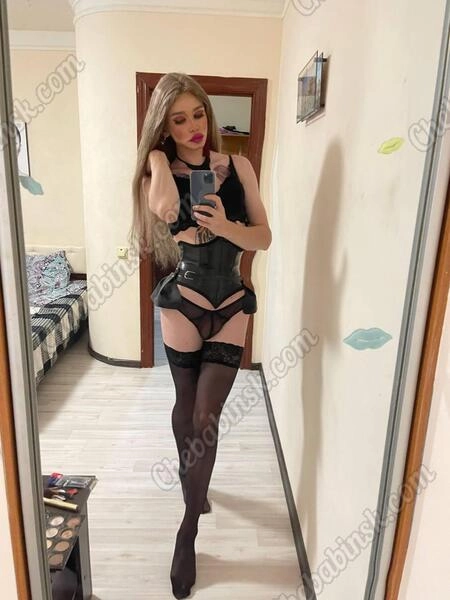 Елена с Сюрпризом 
